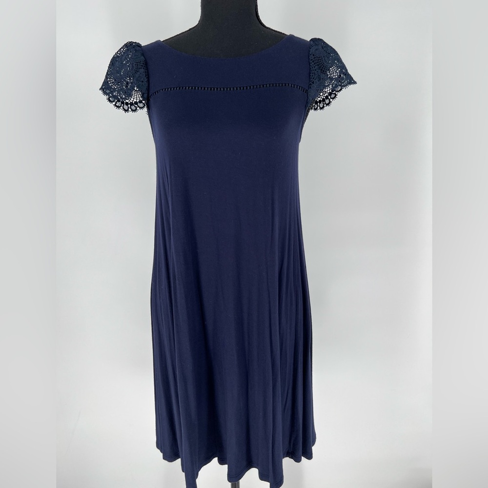 LOFT PETITES NAVY SLIP ON DRESS IN‎ SOFT FABRIC WITH LACE CAP SLEEVES